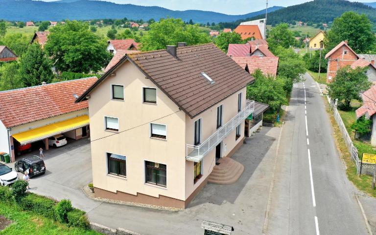 Apartments Alan - Ferienwohnung Saborsko