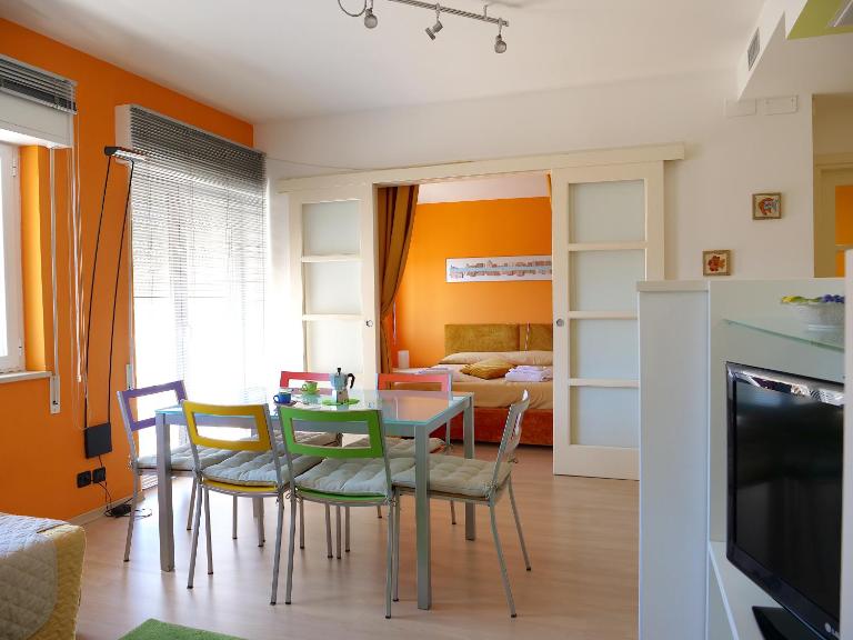 Da Silvia ATTICO nel cuore di Grado con posto auto - B&B Grado
