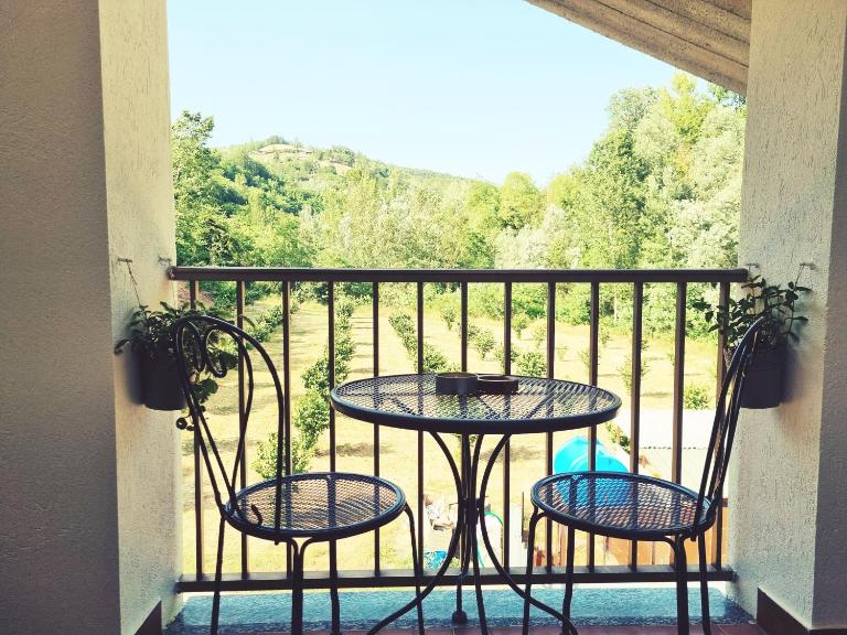 Ospitalità Agricola di Langa Alloggio Mansardato Vacanze - Chambres d'hôtes Sinio