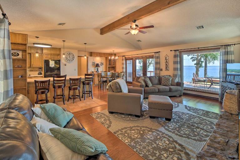 Grand Lake Views + Fire Pit: Monkey Island Home! - B&B Afton