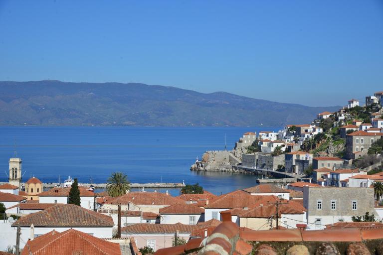 Hydra town, Relaxing patio Panoramic sea view - B&B Ýdra