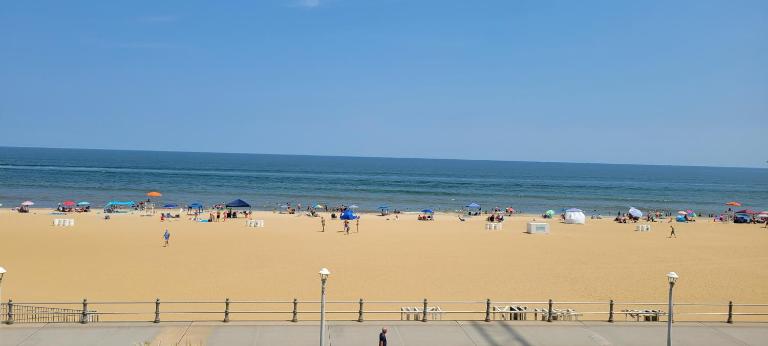 Beach Luxury Oceanfront - B&B Virginia Beach