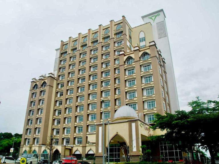 Private Studio Viana Court Service Apartment 2 with private parking - B&B Kota Bharu