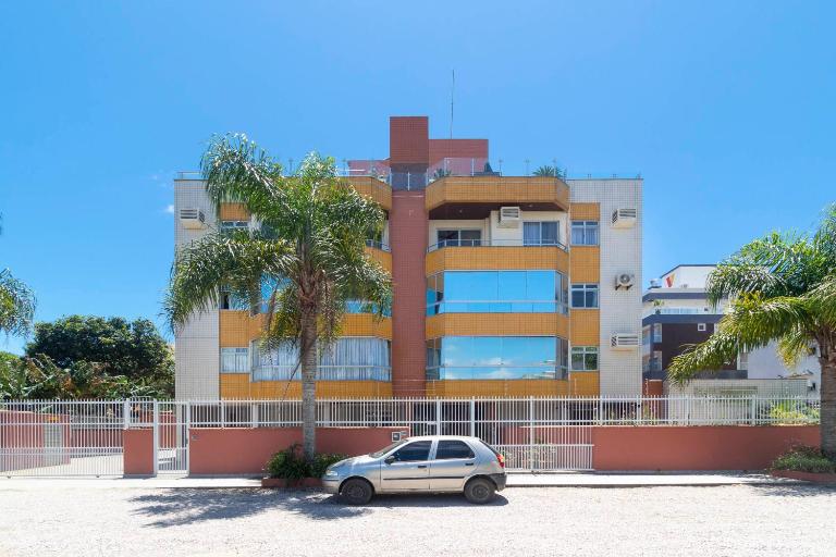 Apartamento a 150 metros da Praia de Mariscal. - B&B Bombinhas