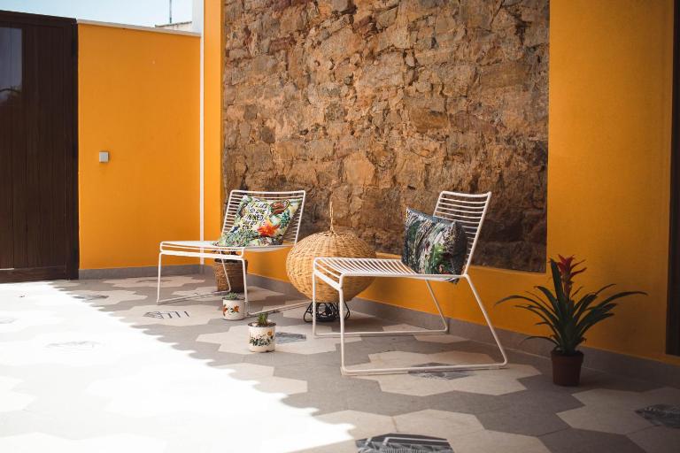 Laurus - Charming House - Ferienwohnung Raposeira