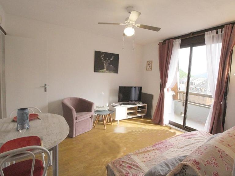 Charmant T2 avec balcon, parking privé, au pied du télécabine - Bagnères-de-Luchon - FR-1-313-198 - B&B Bagnères-de-Luchon