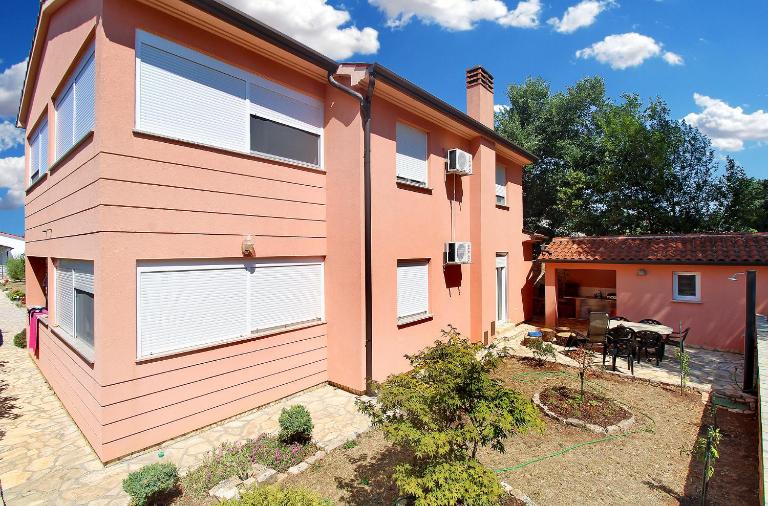 Apartment Valbandon 2198 - B&B Fažana