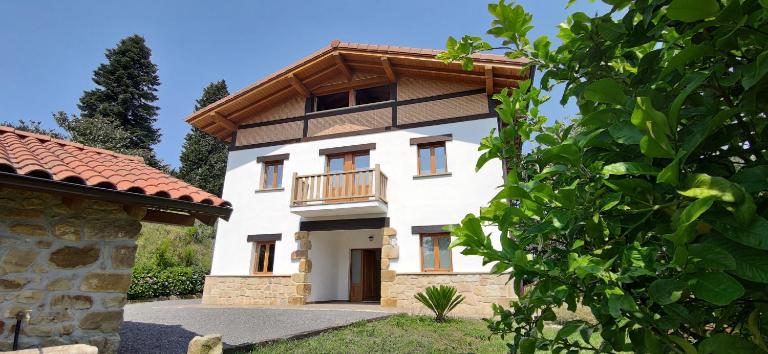 LAGA SURF Villa - B&B Ibarrangelu