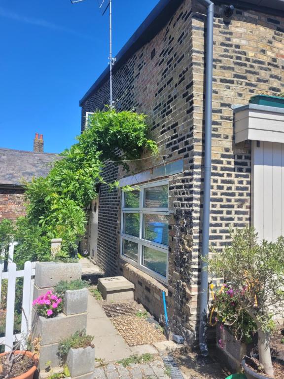 Milton Court - B&B Sittingbourne
