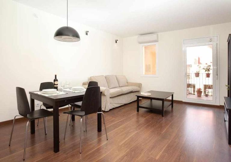Apart céntrico con terraza en Gracia - B&B Barcellona