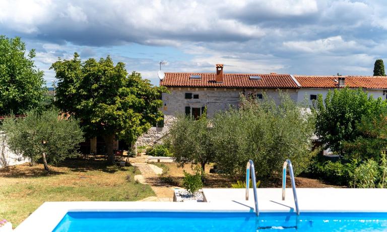 Casa-Pietra Porec - Bed and Breakfast Montižana