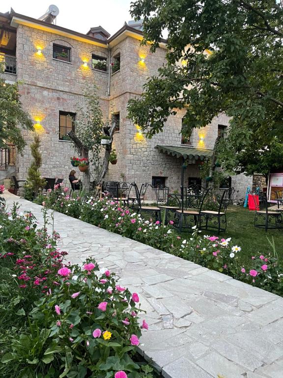 Bujtina Liana Voskopoje - Ferienwohnung Voskopojë
