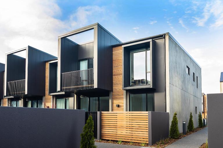 URBAN RETREAT luxury city stay - Free parking! - B&B Christchurch