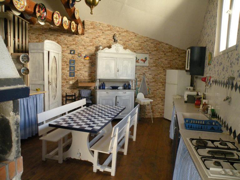 GRANDE MAISON FAMILIALE - Bed and Breakfast Escouloubre