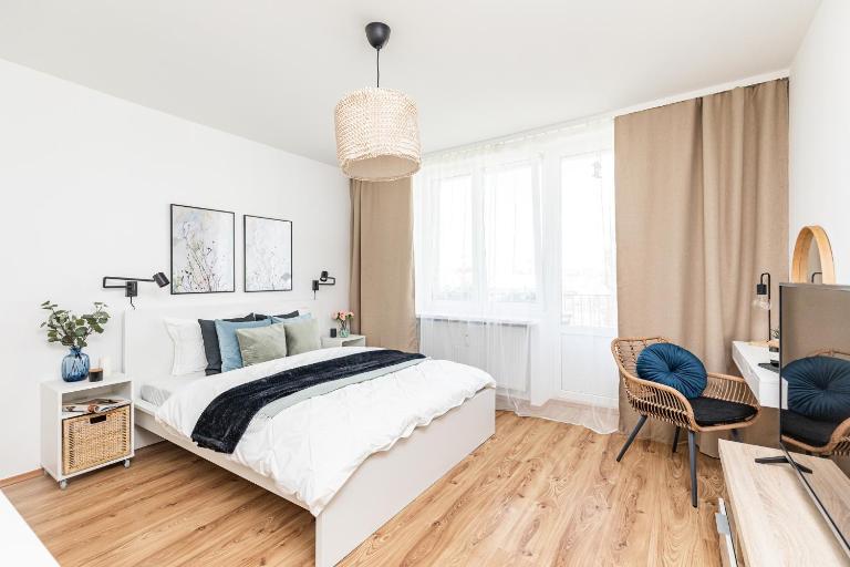 Apartments Airport Hynka by Arrenda - B&B Warsaw