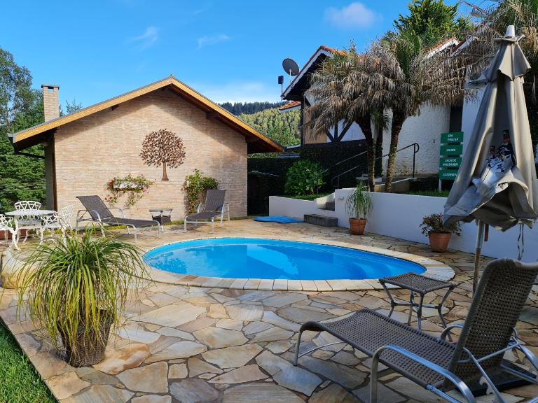 Chalés Valle Florido - B&B Monte Verde