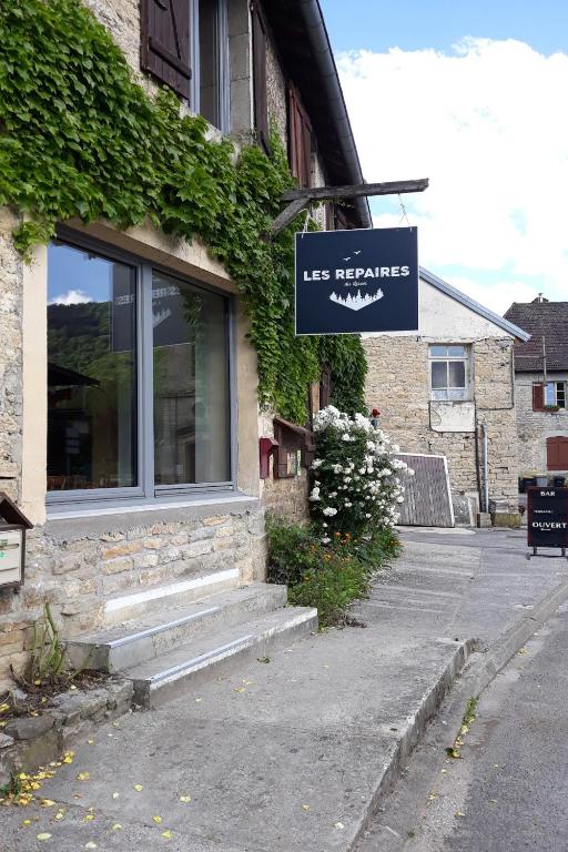 LES REPAIRES - Chambres d'hôtes Nans-sous-Sainte-Anne