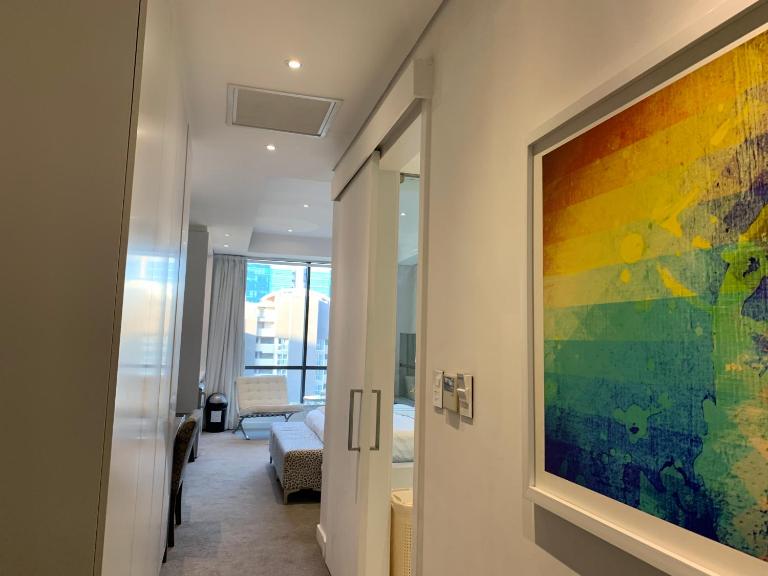 Sandton Skye Stylish Apartment free WIFI & Gym - B&B Johannesburg