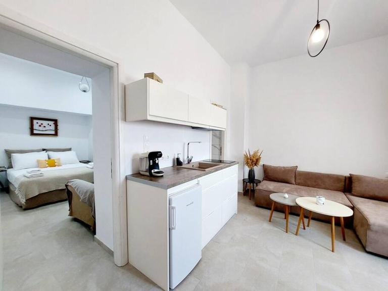 LOR apparemment in center of Adamas - Bed and Breakfast Adámas