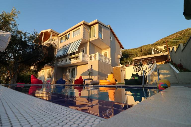 Vila ELARAD - B&B Vlorë