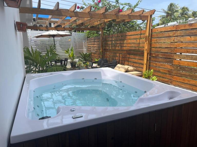 ATLANTIS CASA BOUTIQUE , con jacuzzi cerca de la playa - Ferienwohnung San Andres