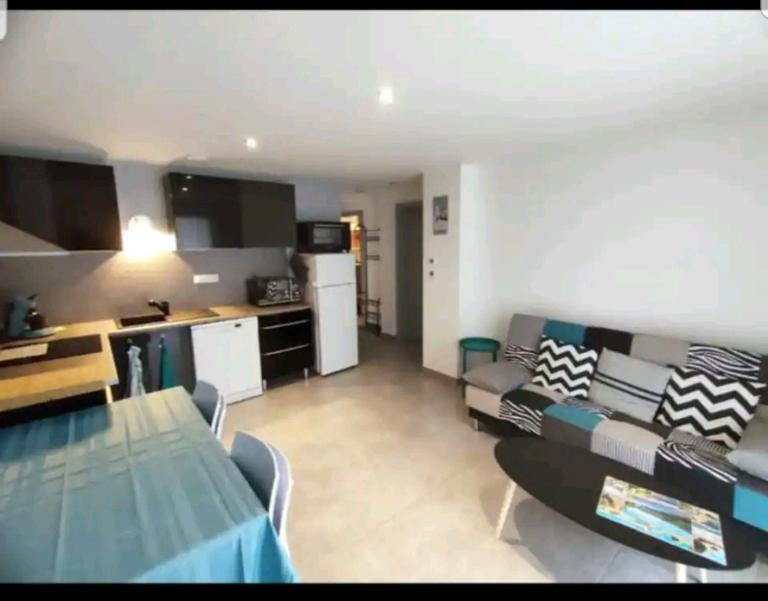 Appartement moderne près du lac et centre ville. Résidence les Eaux Vives. - B&B Gérardmer