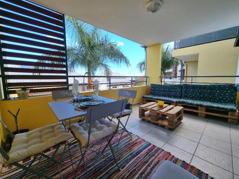 La Vita Bella, Superbe Apt T2 récent de 46m2 à St Gilles l'Eperon à 8min des plages - B&B Saint-Gilles les Hauts