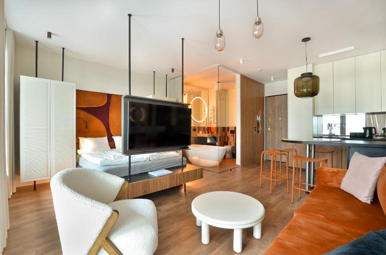 CITYSTAY Modernistyczny Apartament z tarasem w centrum Gdyni - Chambres d'hôtes Gdynia