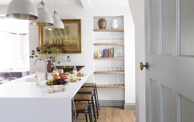 Pet-Friendly Luxury Home The Butler Collection - Bed and Breakfast Brighton