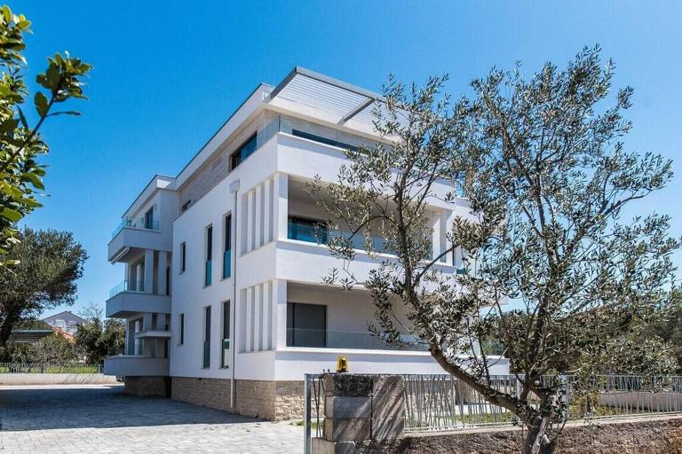 Apartment Birgir in Sukosan - Chambres d'hôtes Sukošan