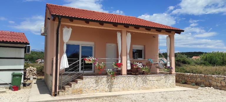 Emanuel - B&B Ljubač