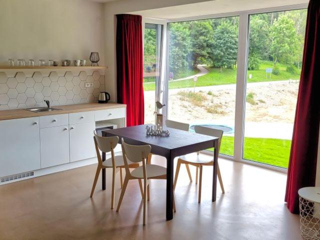 Apartmány U Jeskyní - B&B Sloup