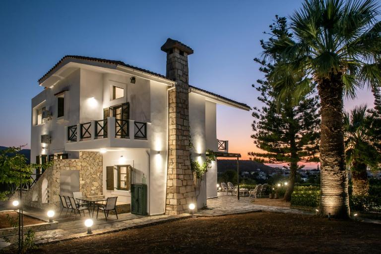 DIEVANDI SEAVIEW VILLA - Ferienwohnung Sissi
