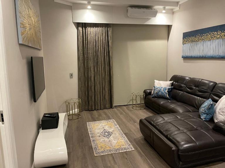 Menlyn Maine Unit 1421 - B&B Pretoria