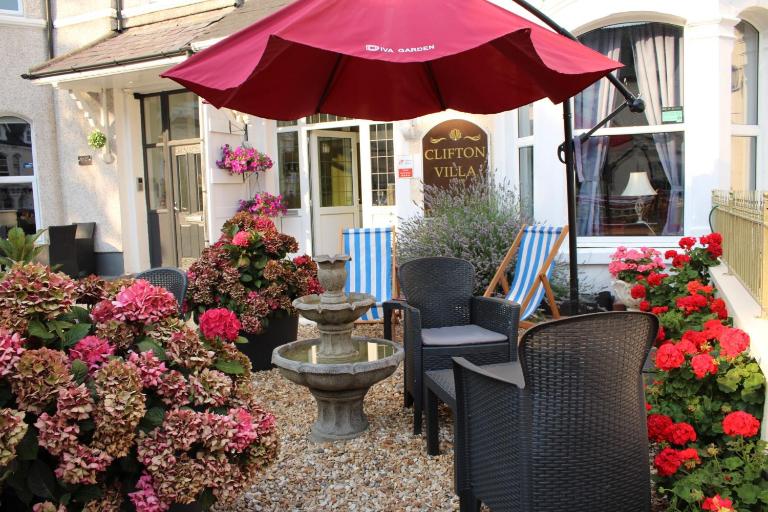 Clifton Villa Guest House - B&B Llandudno