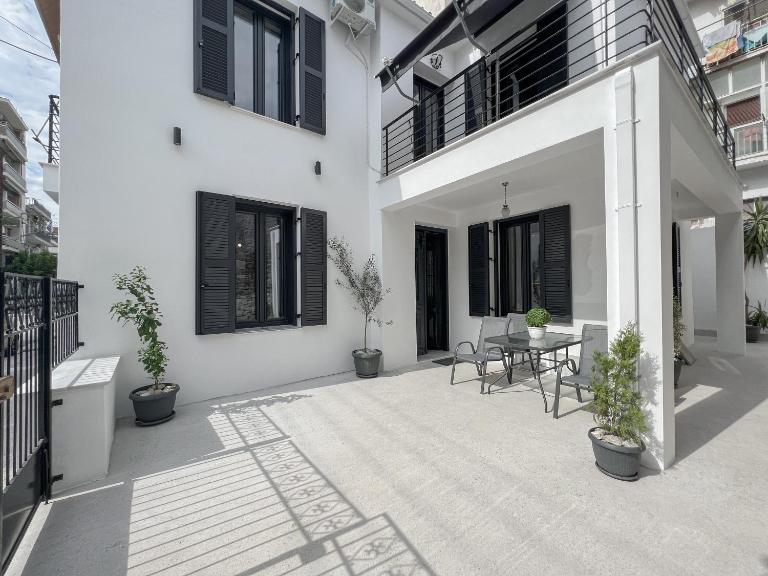 Katie's Lemon Tree House - B&B Volos