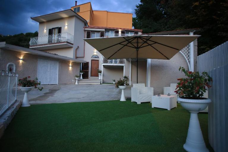 B&B MicAnTo - Parcheggio gratuito - Vicino Pompei - Chambres d'hôtes Casola di Napoli