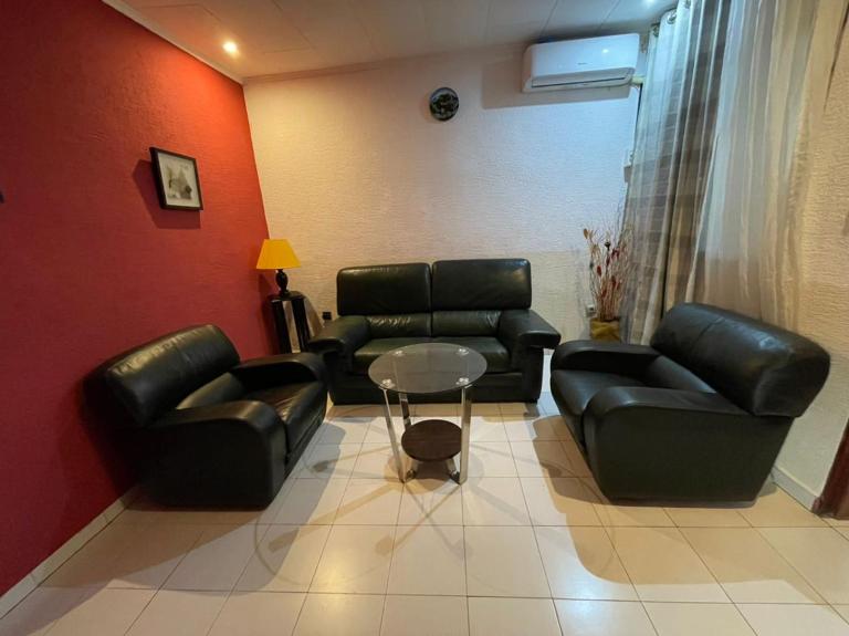 Homestay Studio - B&B Yaundé