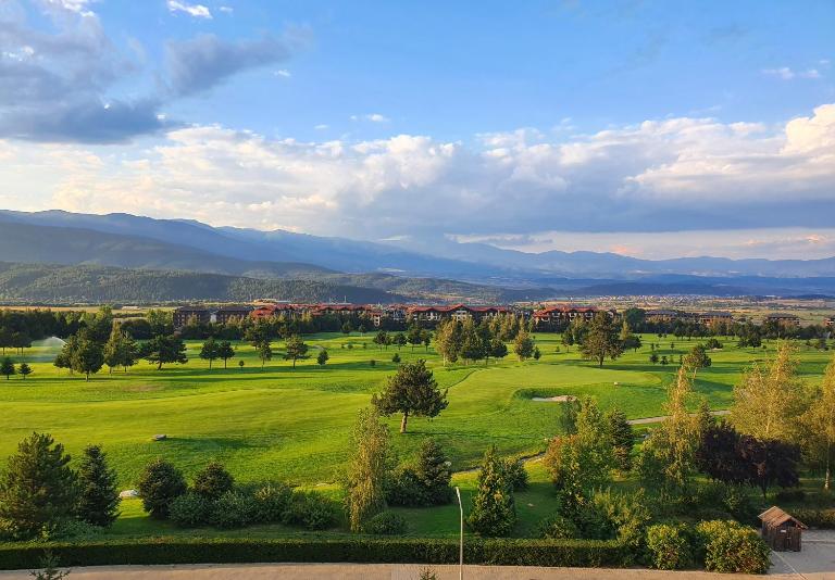 Mountain View Pirin Golf - Bed and Breakfast Bansko
