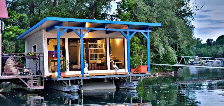 Hausboat "Život na vode" - Ferienwohnung Bratislava