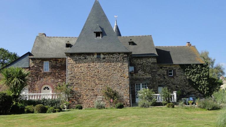 Manoir La Haie Chapeau - B&B Saint-Thurial