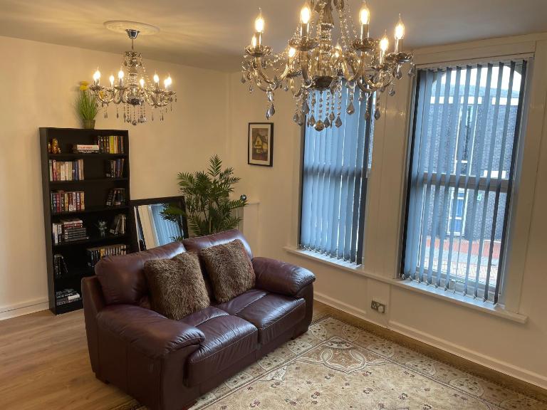 Lovely 2 bed Apartment, Arnold Town centre. - B&B Nottingham