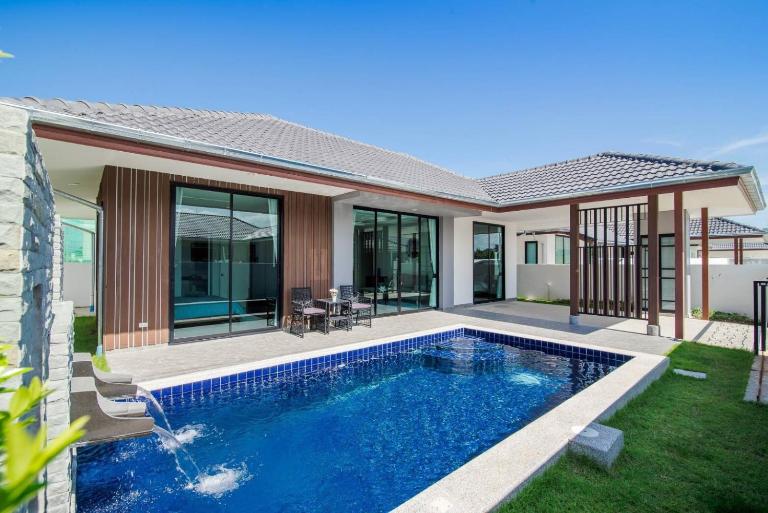 2 Bed Contemporary Pool Villa - B&B Hua Hin