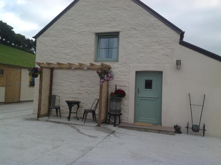 The Little cow shed - B&B Swansea