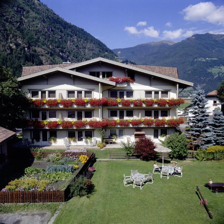 Residence Pfeifhofer - Bed and Breakfast Sand in Taufers