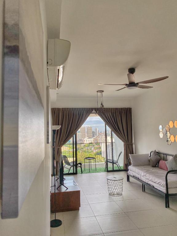The Landmark Comfort Relax Spacious Sea View By IZ - B&B Tanjung Tokong
