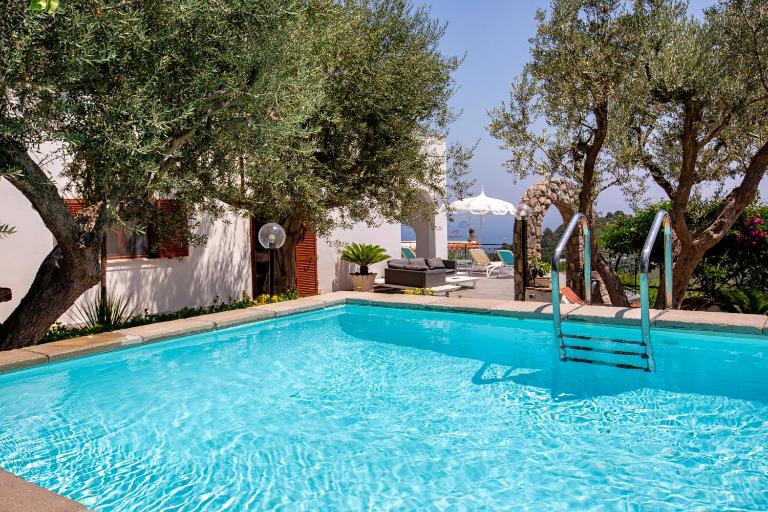 Villa Marianna - Bed and Breakfast Massa Lubrense