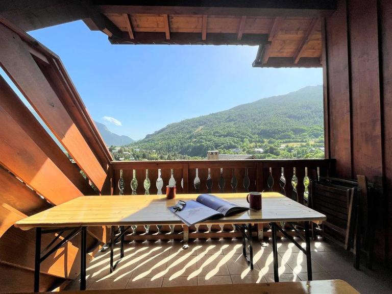 Duplex 64m² 5 pièces, 8 pers., Parking, animaux bienvenus - Briançon - FR-1-330C-132 - Bed and Breakfast Briançon