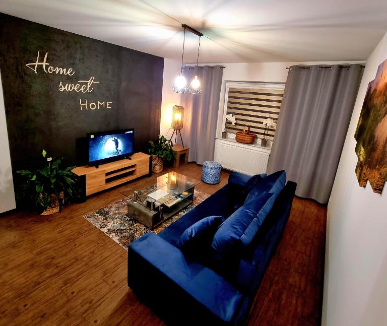 Apartament 'U PODNÓŻA GROMADZYNIA' - Bed and Breakfast Ustrzyki Dolne