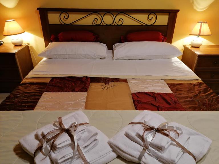 Anima d'Orcia - Ampio appartamento in pieno centro storico! - B&B San Quirico d'Orcia